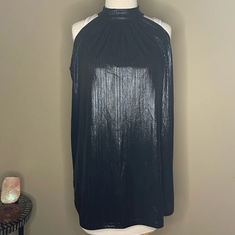 Shimmery Halter Blouse - Picture 1 of 4
